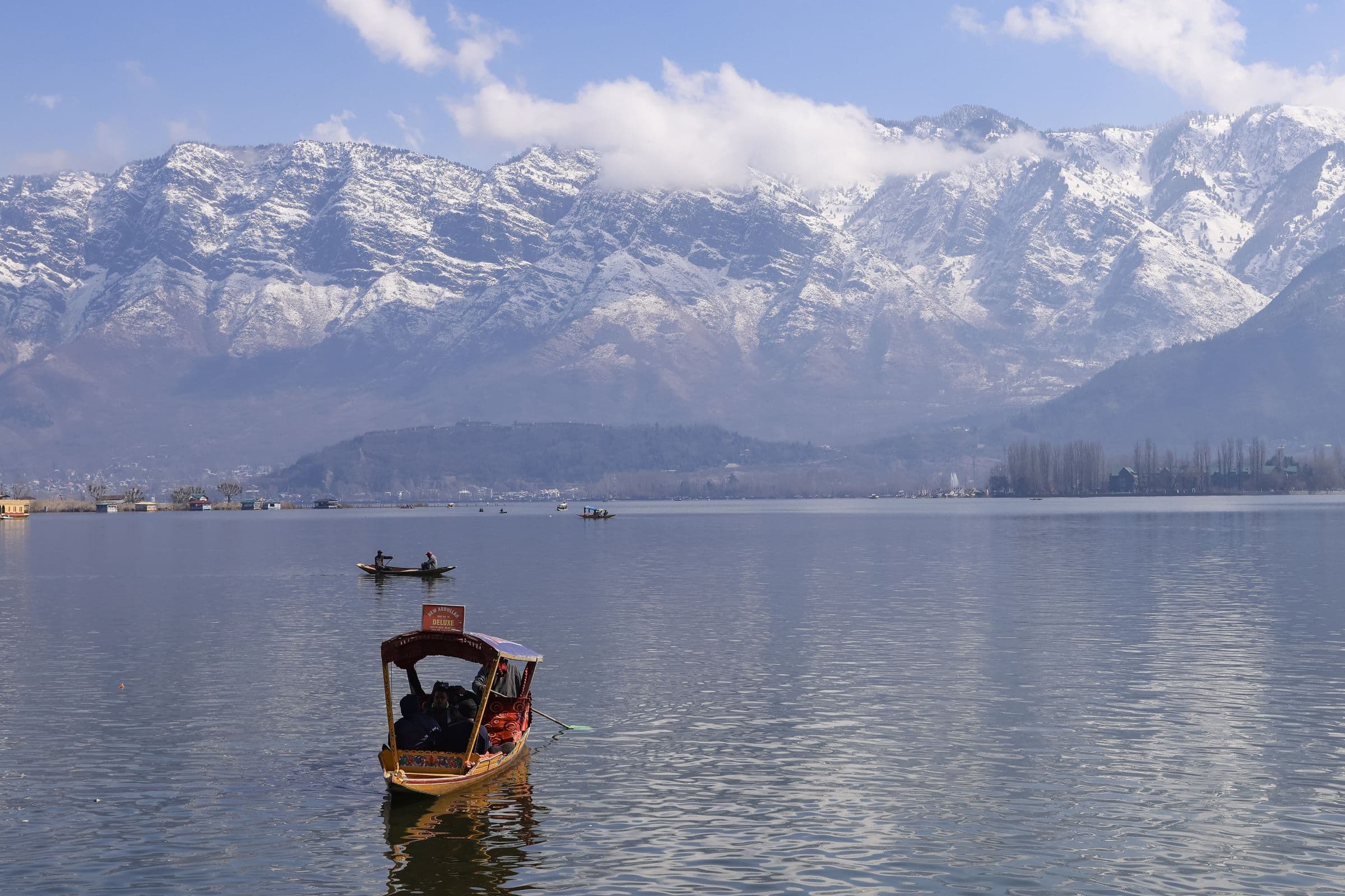 Dal Lake Snow Peaks